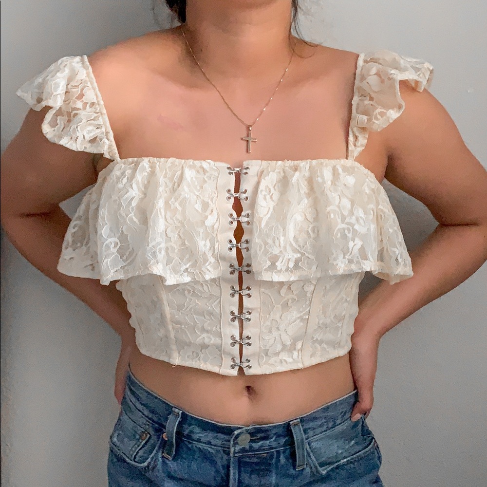 PRETTYLITTLETHING LACE TOP